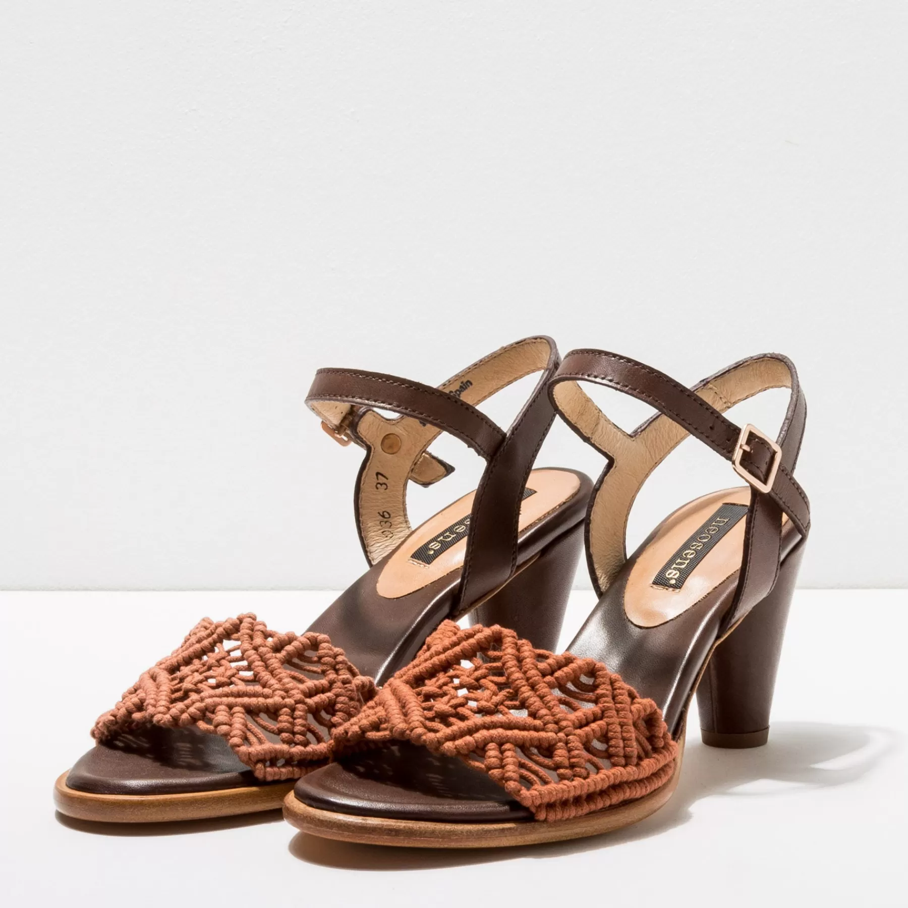 Neosens Sandals With Heel>S036 Montua